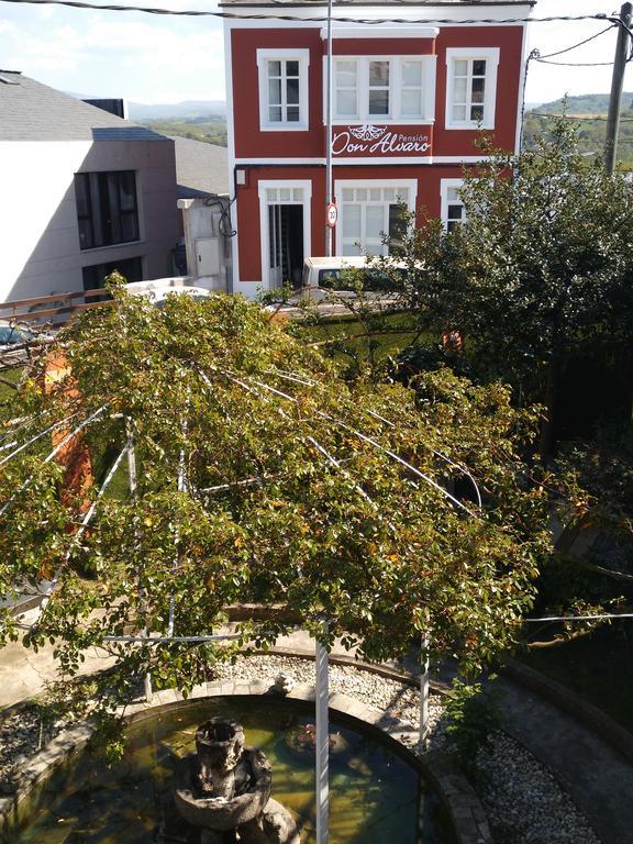 Pension-Albergue Don Alvaro Sarria Exterior foto