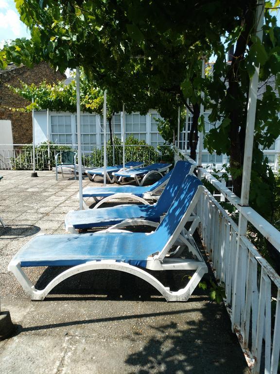 Pension-Albergue Don Alvaro Sarria Exterior foto